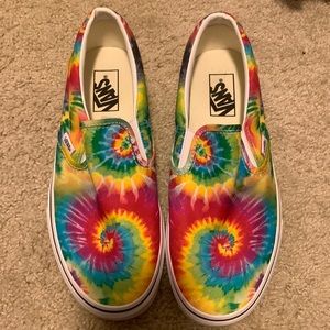 NWOT tie dye vans (women 9.5, men 8)